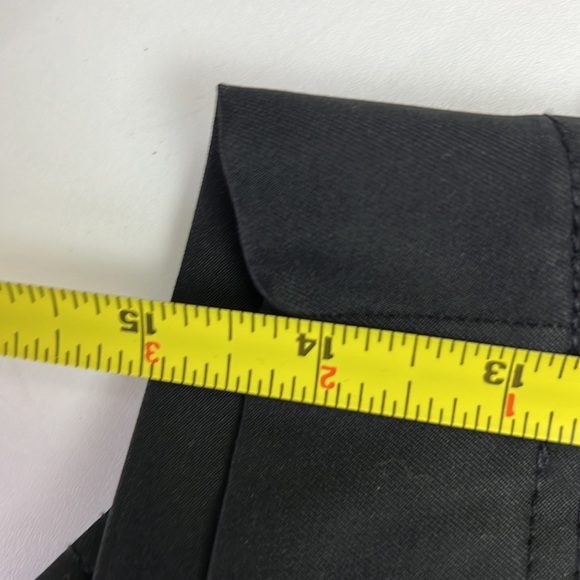 Izod black golf bermuda shorts with stretch - Picture 7 of 9